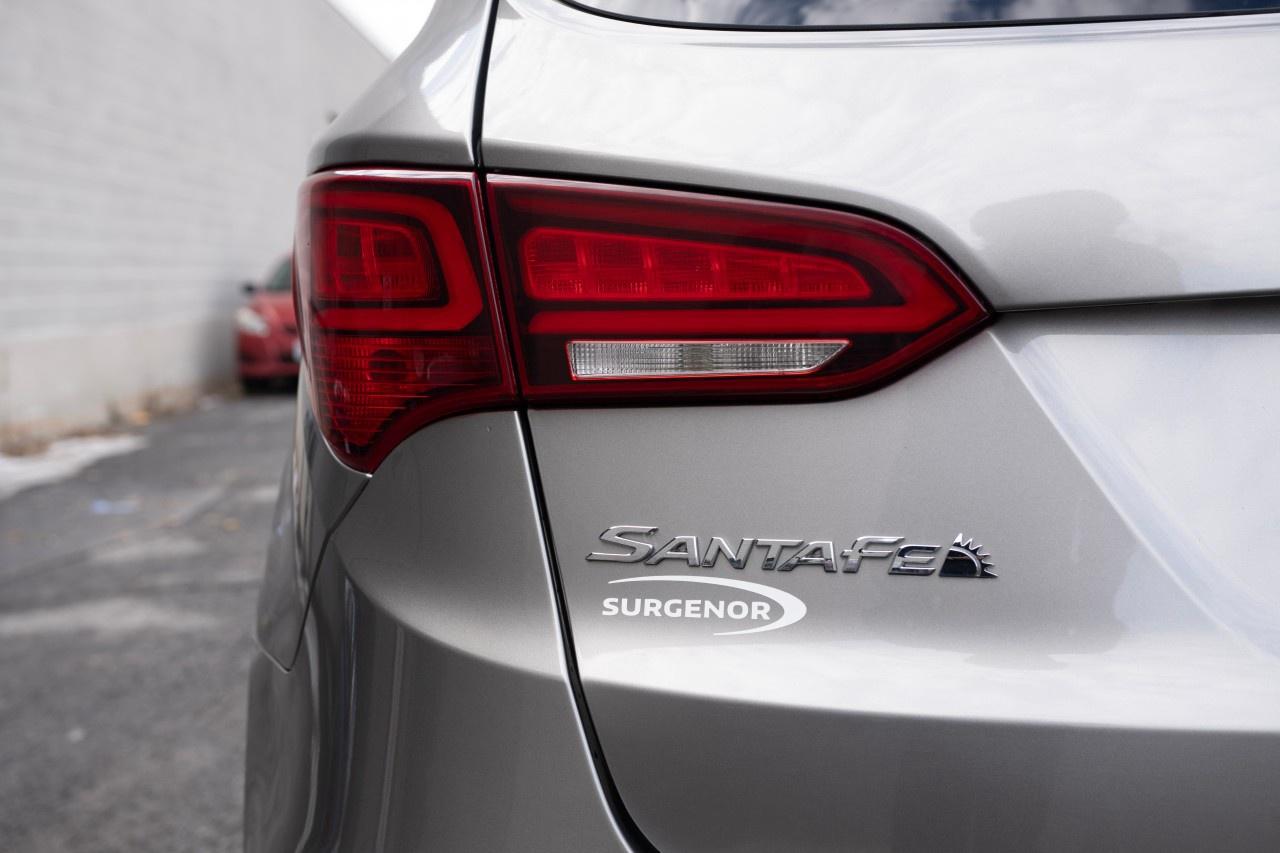 2017 Hyundai Santa Fe Sport AWD 4dr 2.0T Ultimate Photo2