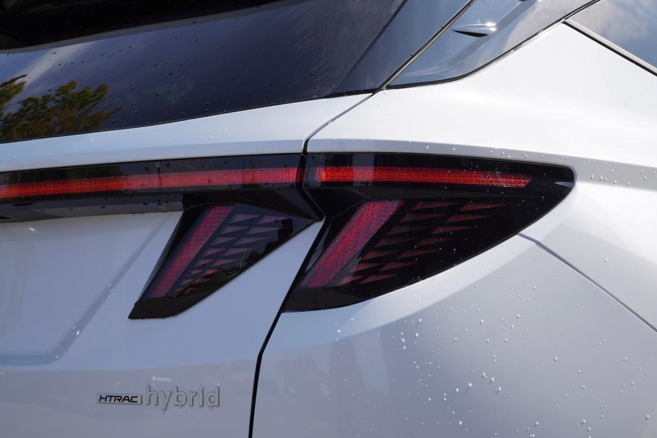 2026 Hyundai Tucson Hybrid N-Line AWD Photo4