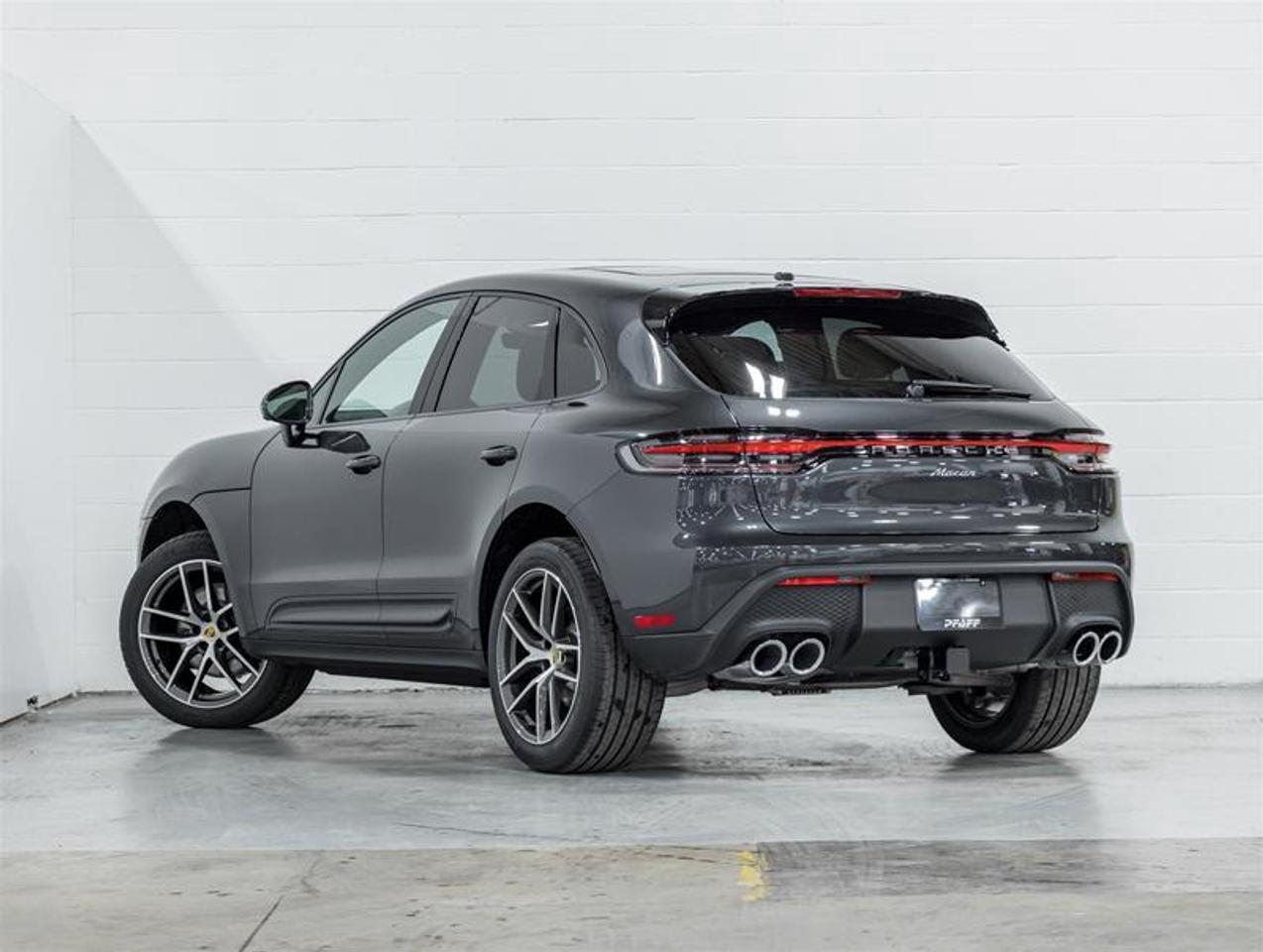 2026 Porsche Macan  Photo