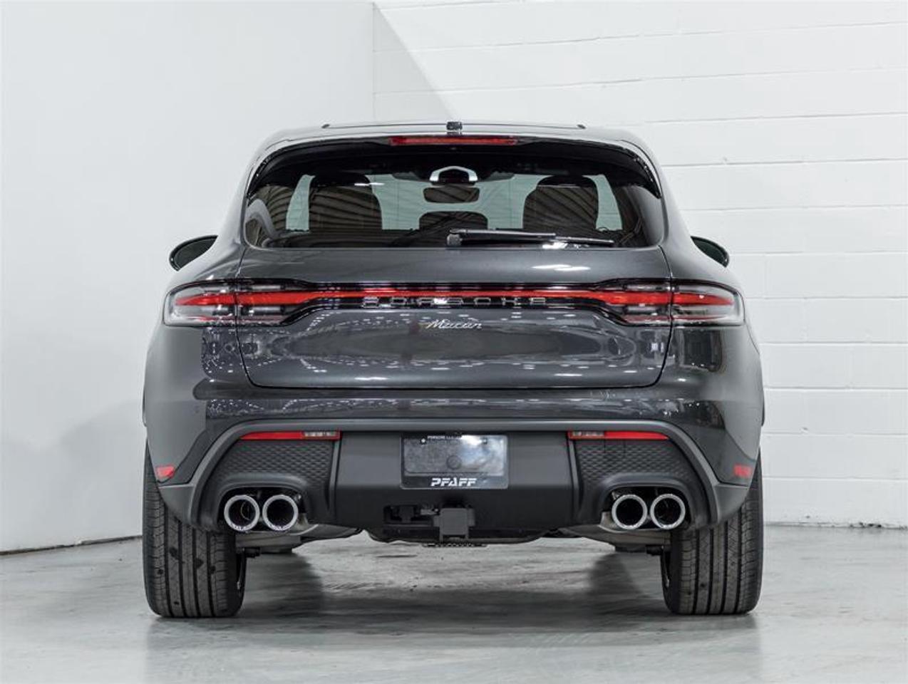 2026 Porsche Macan  Photo