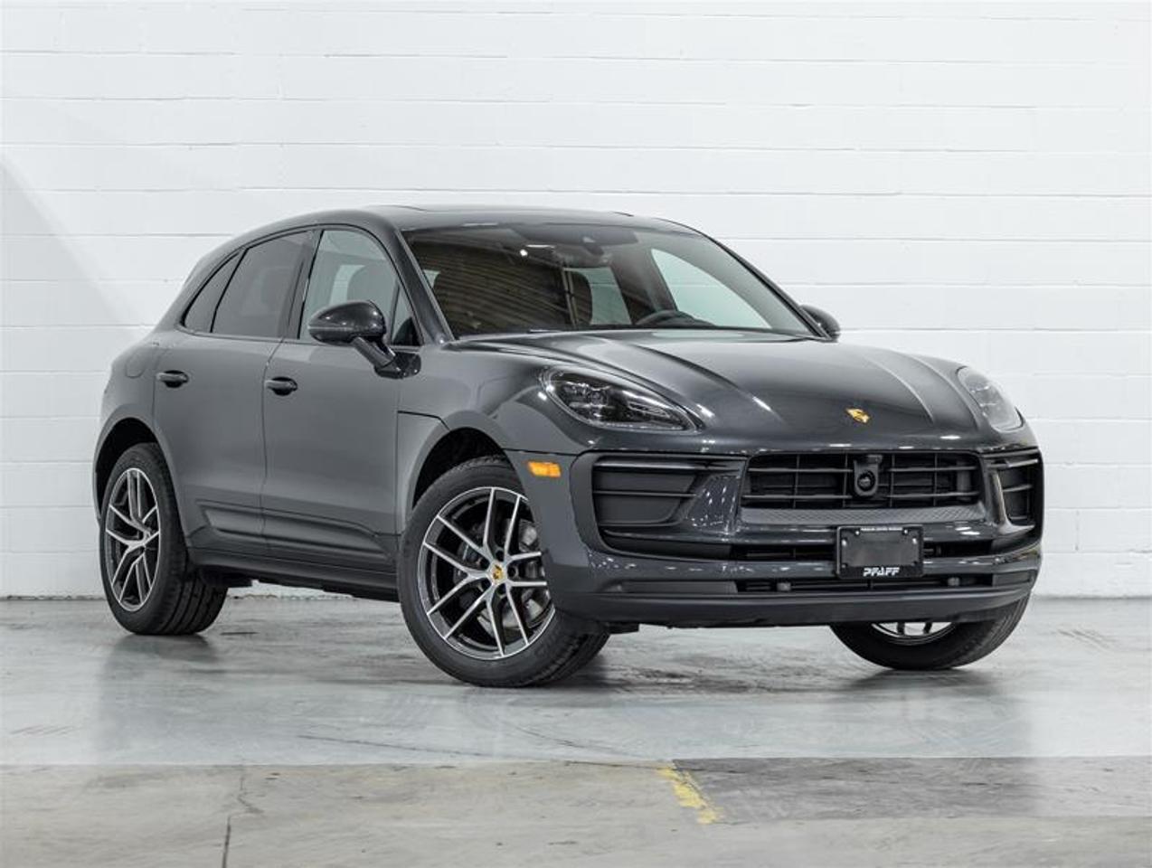 2026 Porsche Macan  Photo