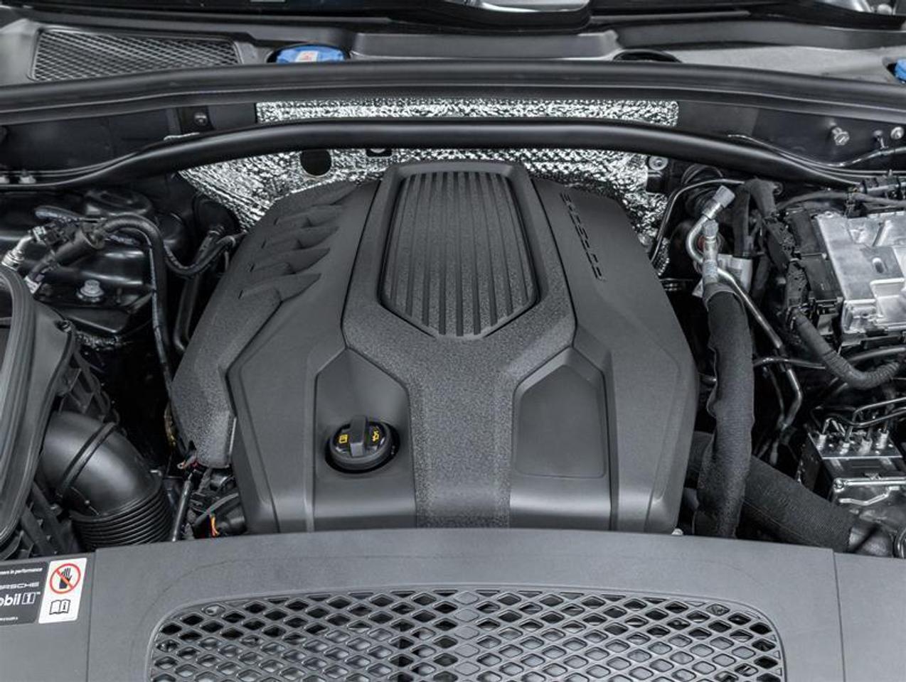 2026 Porsche Macan  Photo