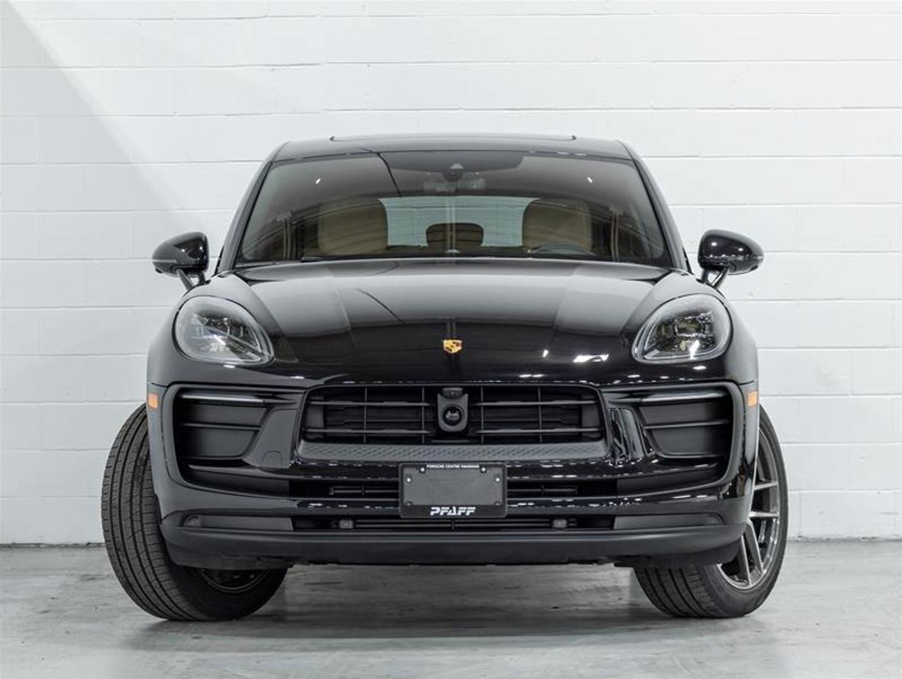 2026 Porsche Macan  Photo