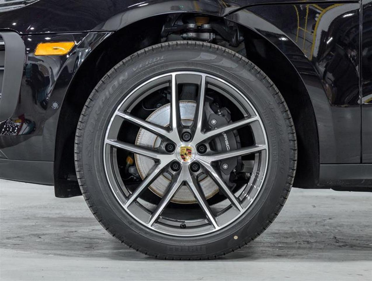 2026 Porsche Macan  Photo