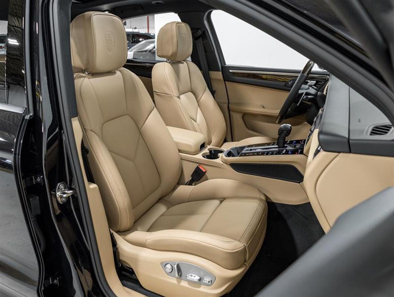 2026 Porsche Macan  Photo