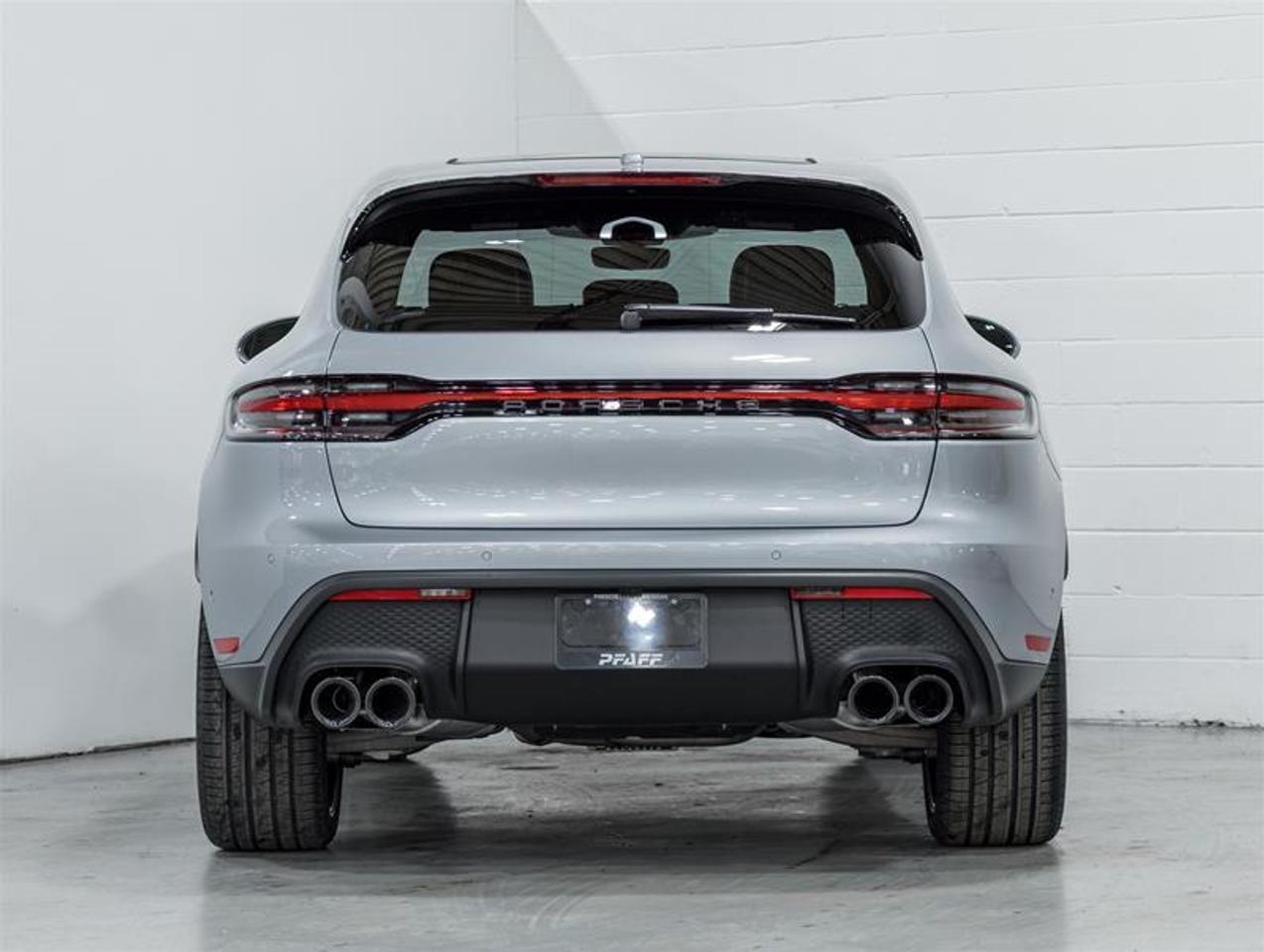 2026 Porsche Macan  Photo