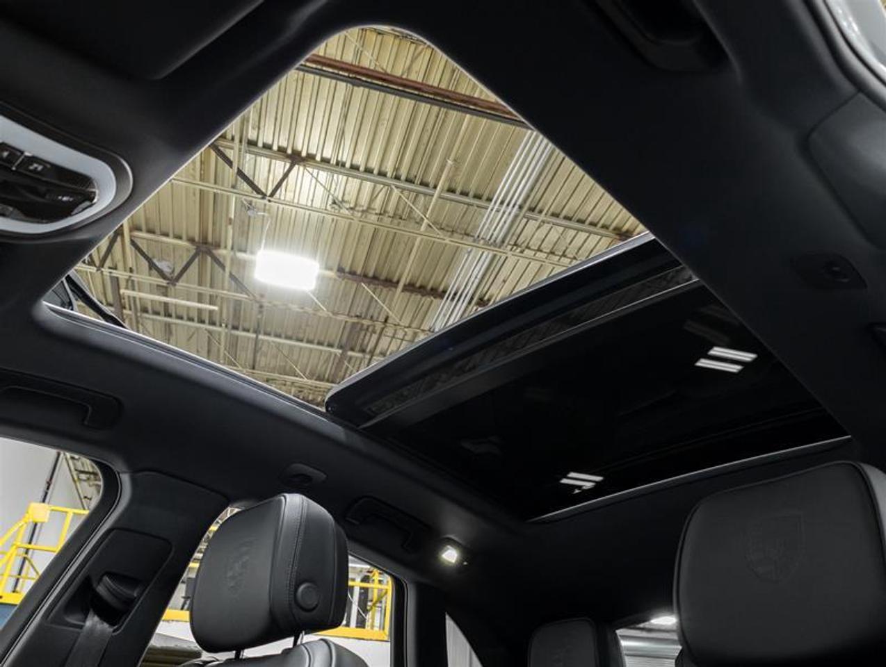 2026 Porsche Macan  Photo