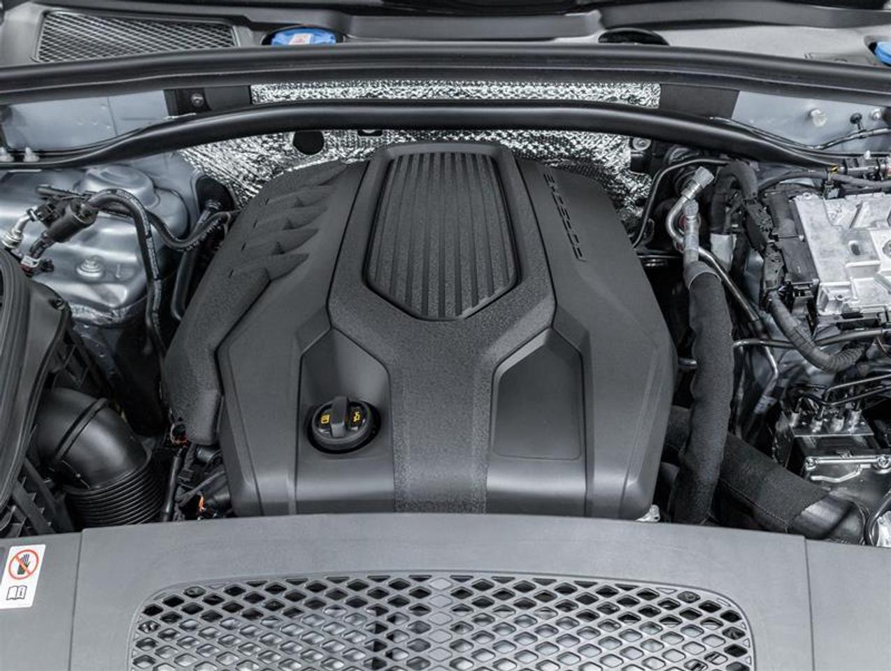 2026 Porsche Macan  Photo