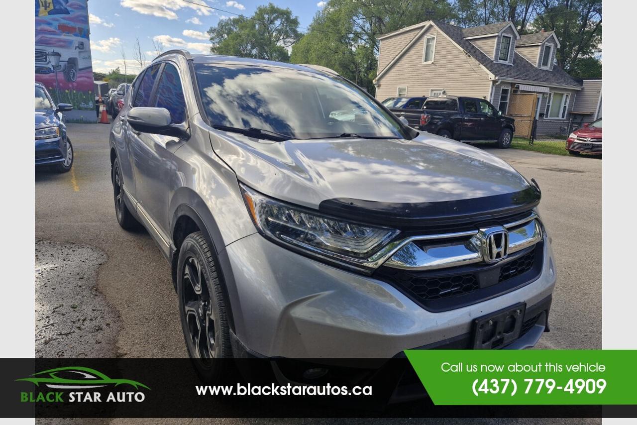 2017 Honda CR-V Touring Photo0