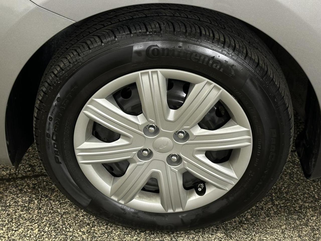 2023 Kia Rio LX Photo