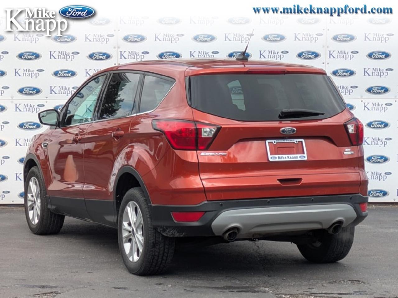 2019 Ford Escape SE 4WD Photo2