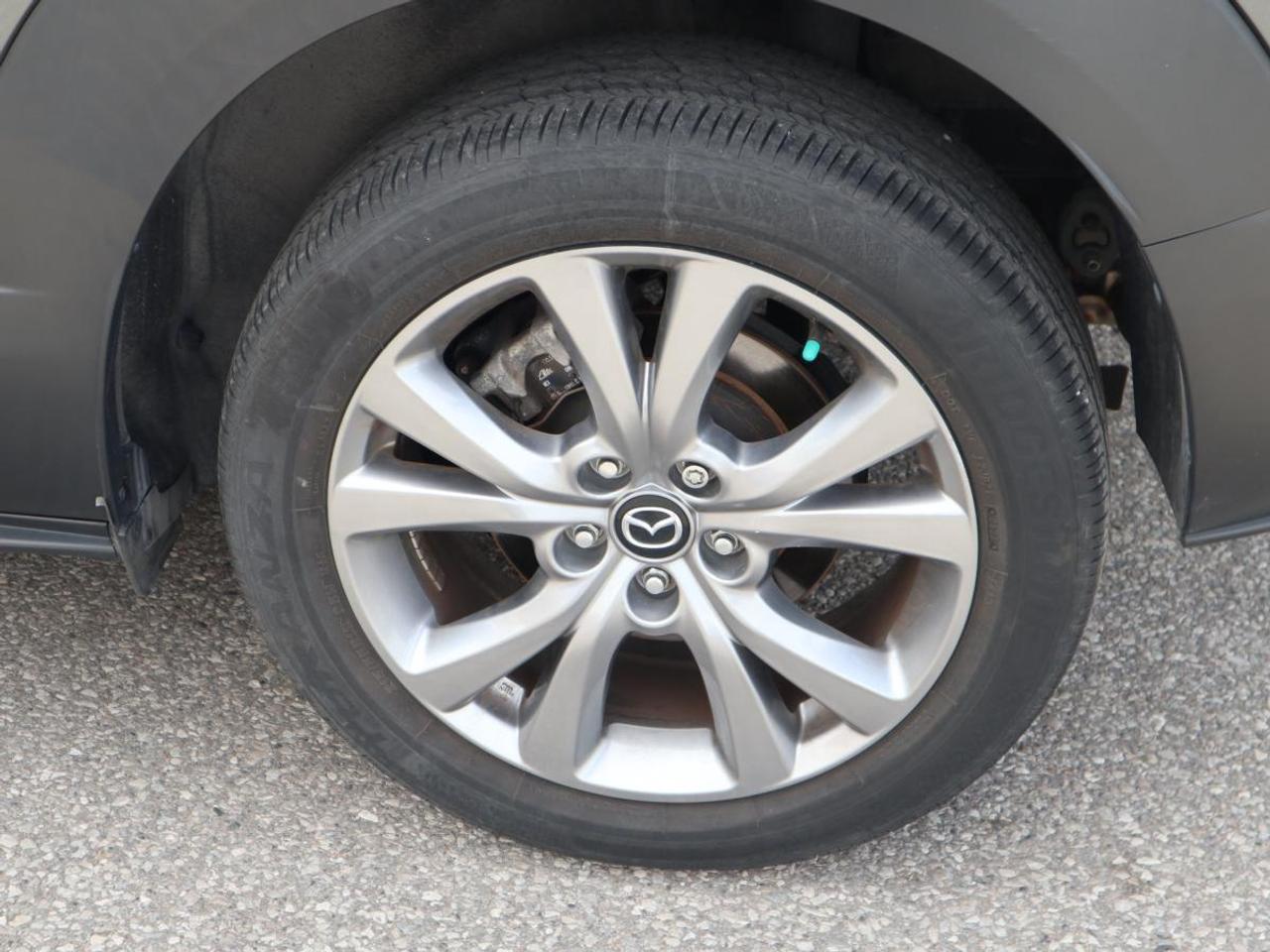2023 Mazda CX-30 GS AWD/ EXTENDED WARRANTY/ ONLY 21K/ 3.95% RATE Photo