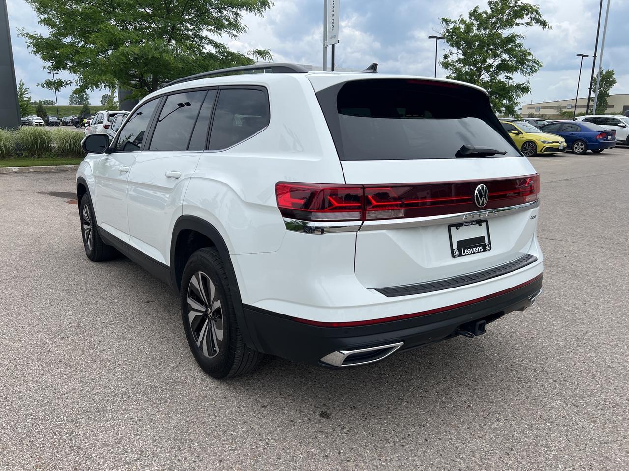 2025 Volkswagen Atlas Comfortline 2.0 TSI 4MOTION Photo