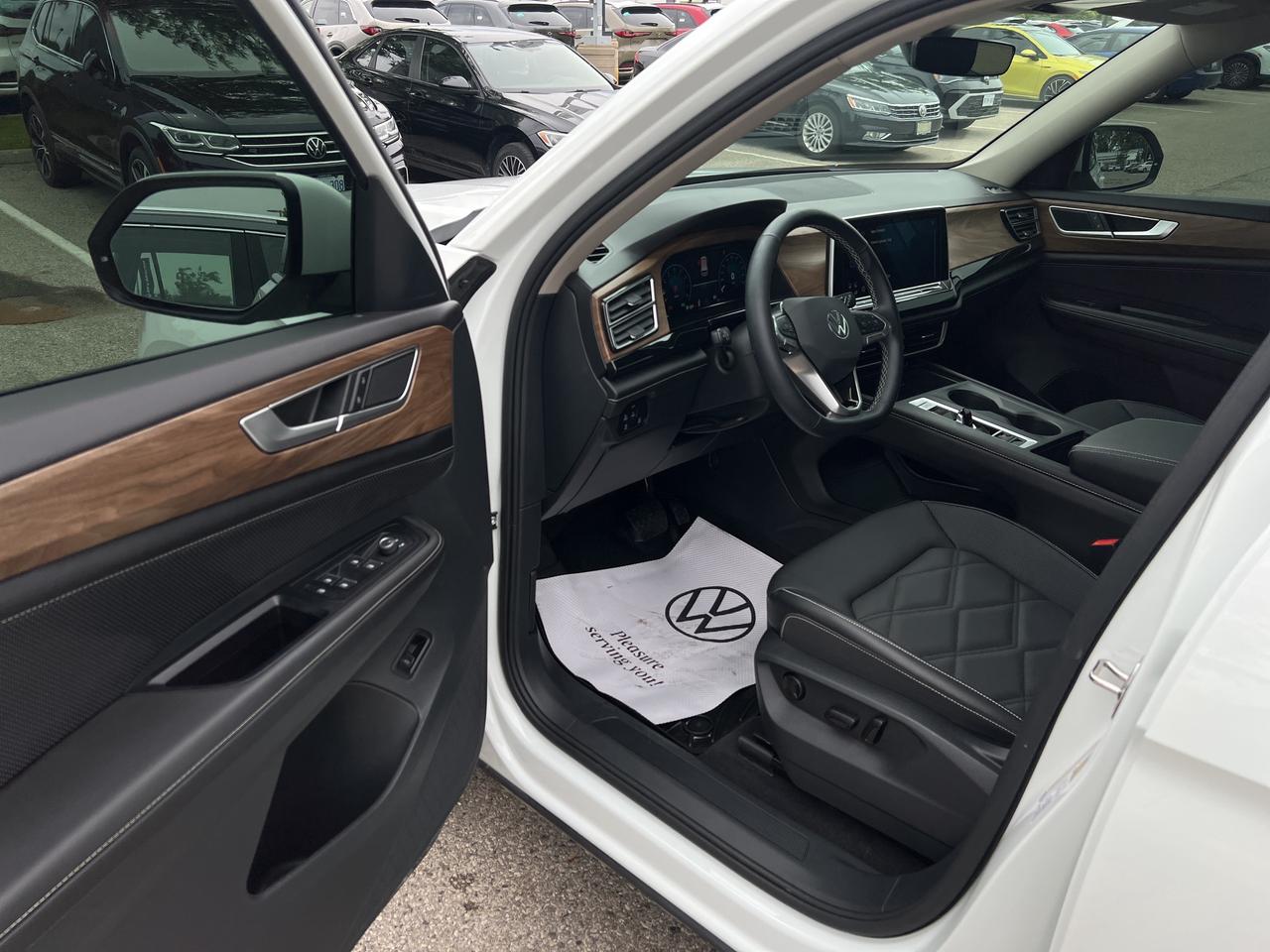2025 Volkswagen Atlas Comfortline 2.0 TSI 4MOTION Photo
