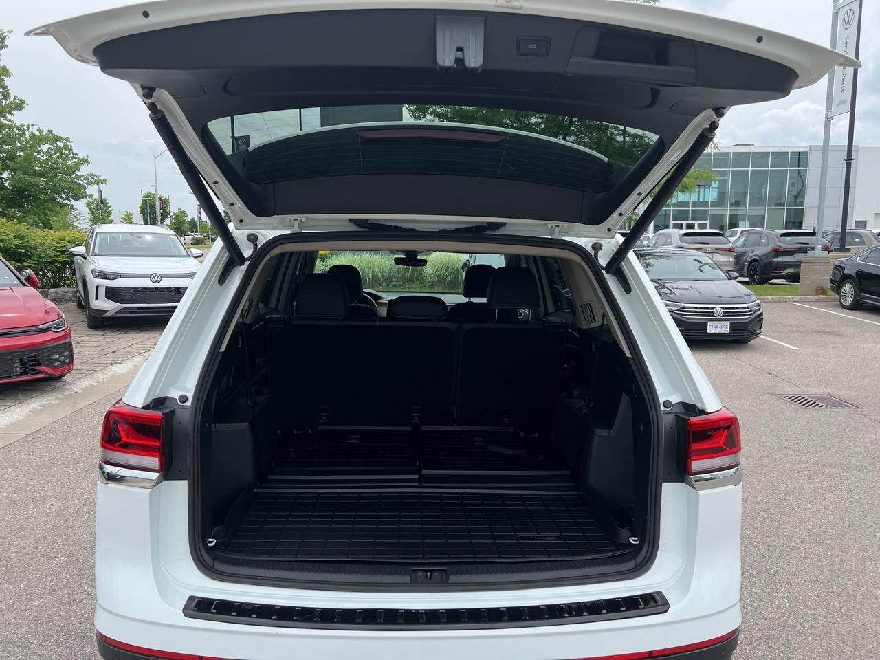 2025 Volkswagen Atlas Comfortline 2.0 TSI 4MOTION Photo