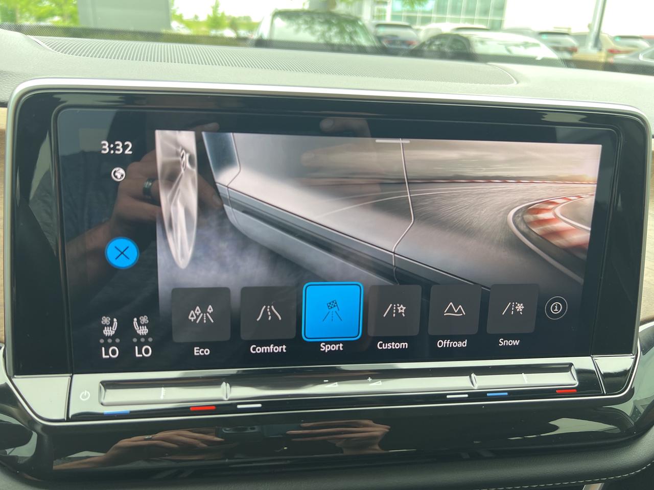 2025 Volkswagen Atlas Comfortline 2.0 TSI 4MOTION Photo