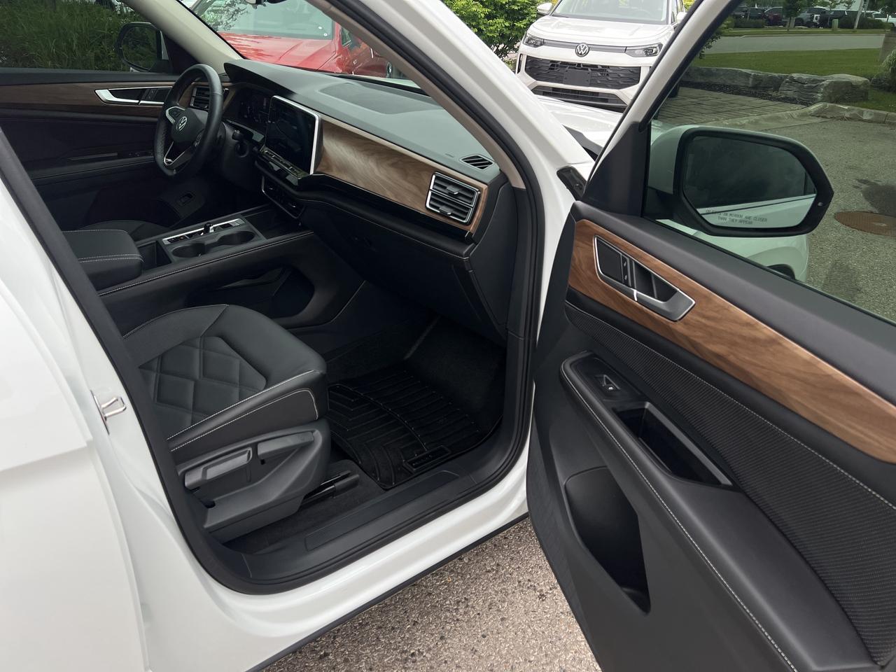 2025 Volkswagen Atlas Comfortline 2.0 TSI 4MOTION Photo