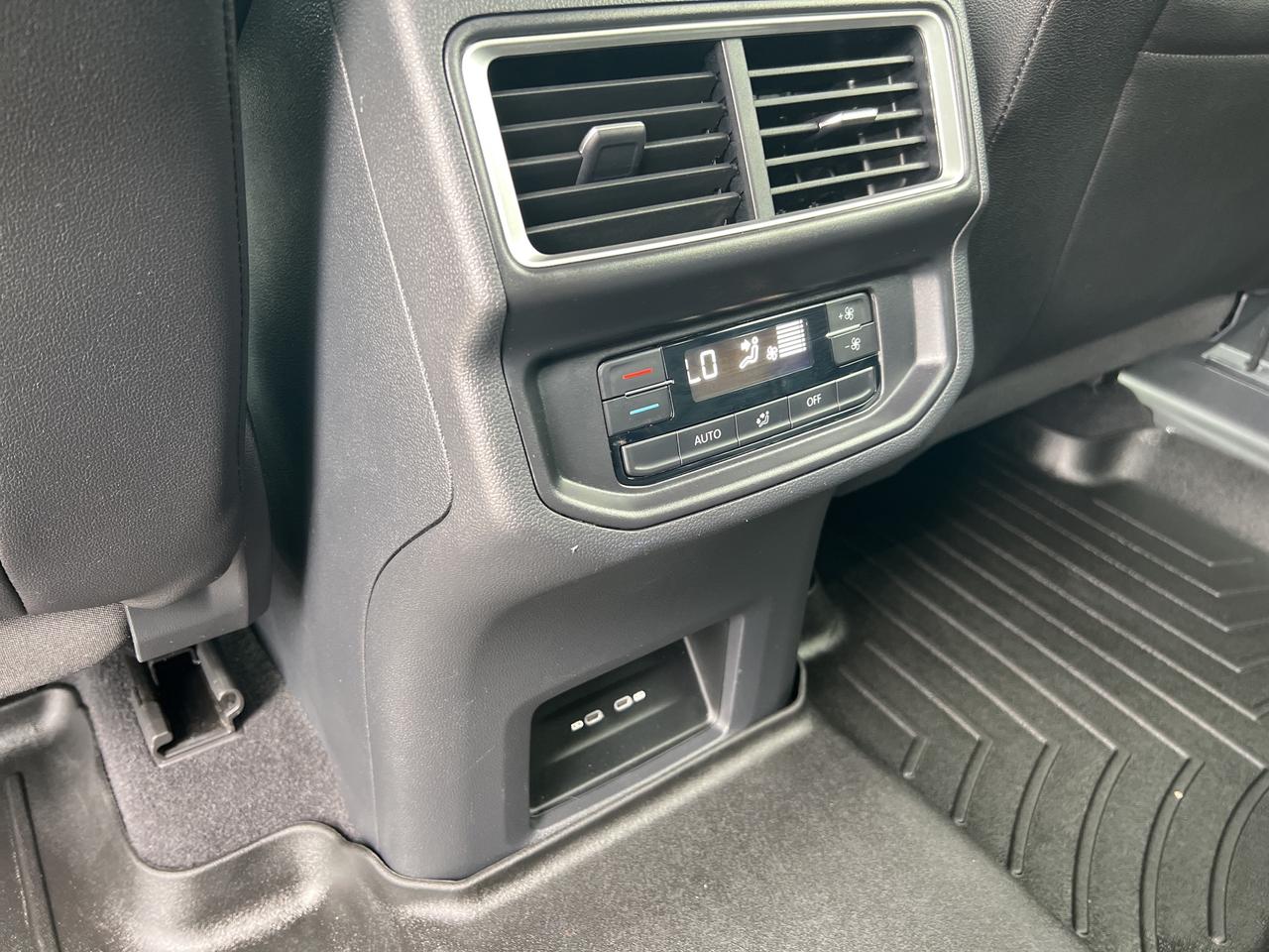 2025 Volkswagen Atlas Comfortline 2.0 TSI 4MOTION Photo