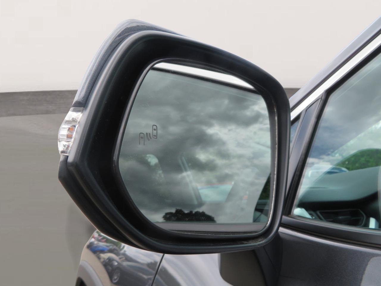 2020 Toyota RAV4 LE AWD Photo