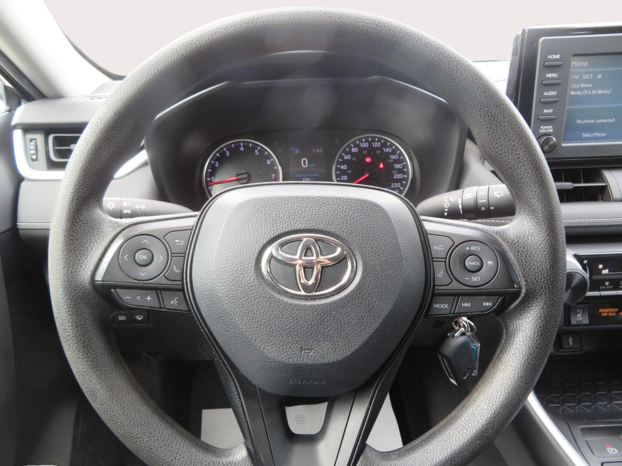 2020 Toyota RAV4 LE AWD Photo