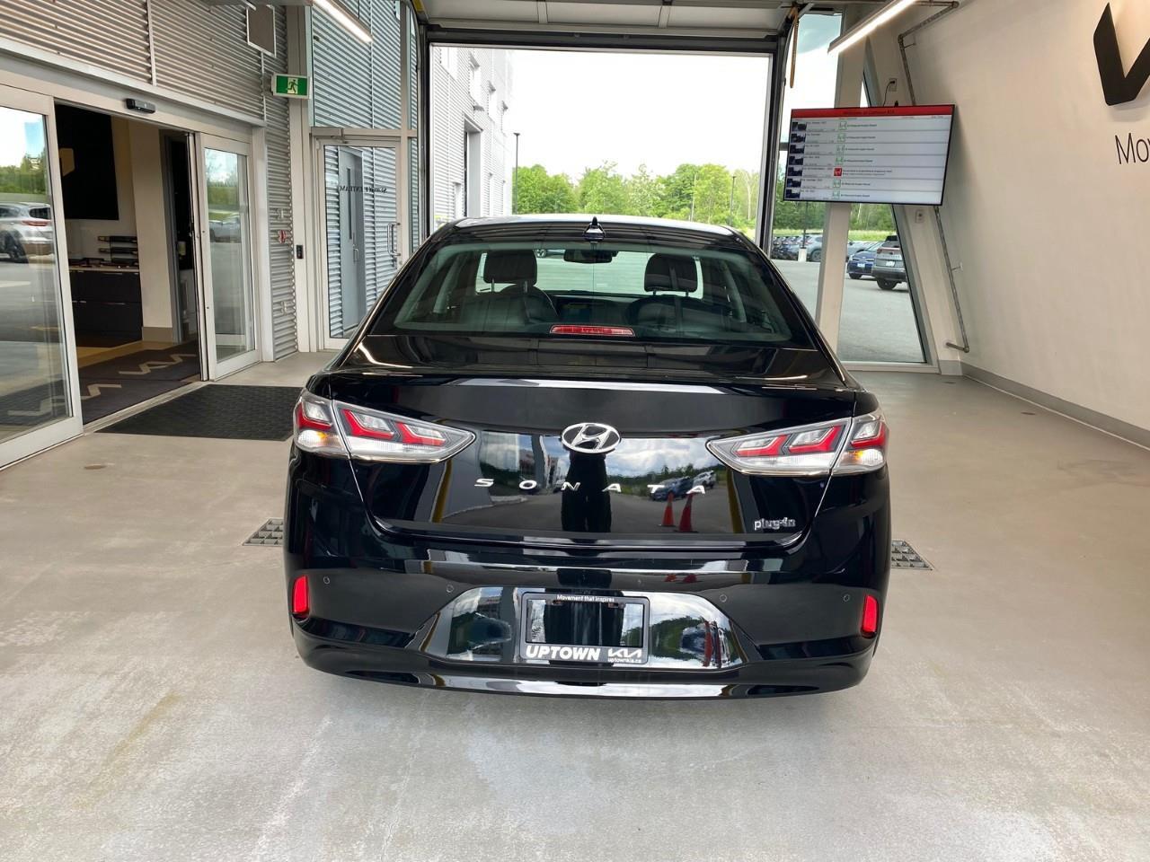 2018 Hyundai Sonata Plug-In Hybrid Limited 4dr Sedan Photo3