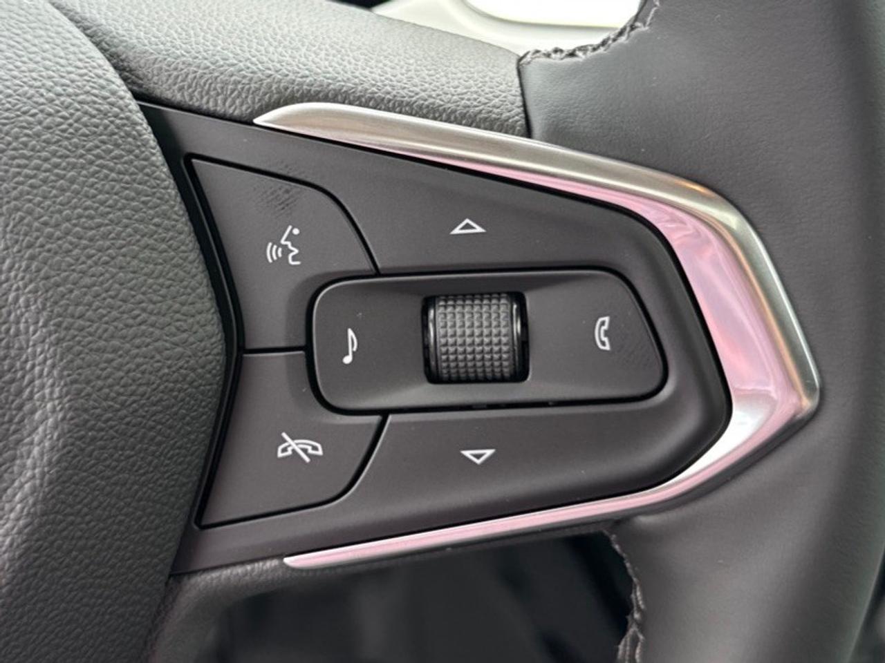 2026 Chevrolet Trax Fwd 4dr Lt Photo
