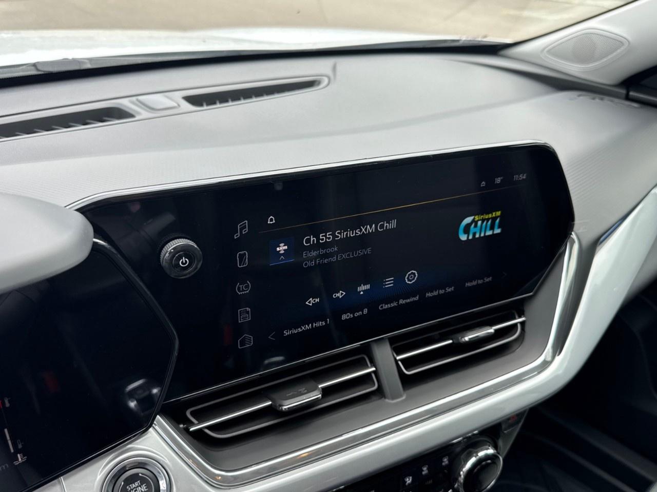 2026 Chevrolet Trax Fwd 4dr Lt Photo