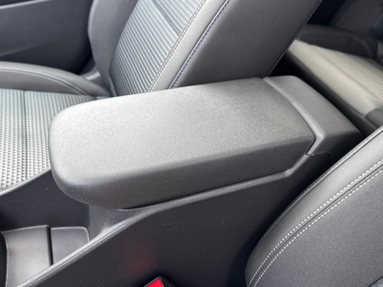 2026 Chevrolet Trax Fwd 4dr Lt Photo