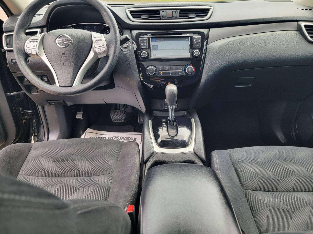 2014 Nissan Rogue SV Photo