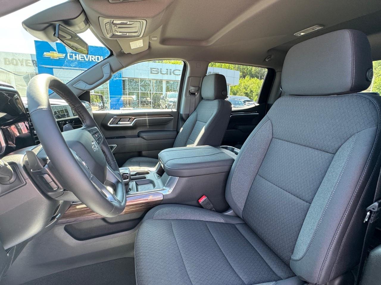 2026 Chevrolet Silverado 1500 Crew Cab Short Box 4-Wheel Drive RST Photo