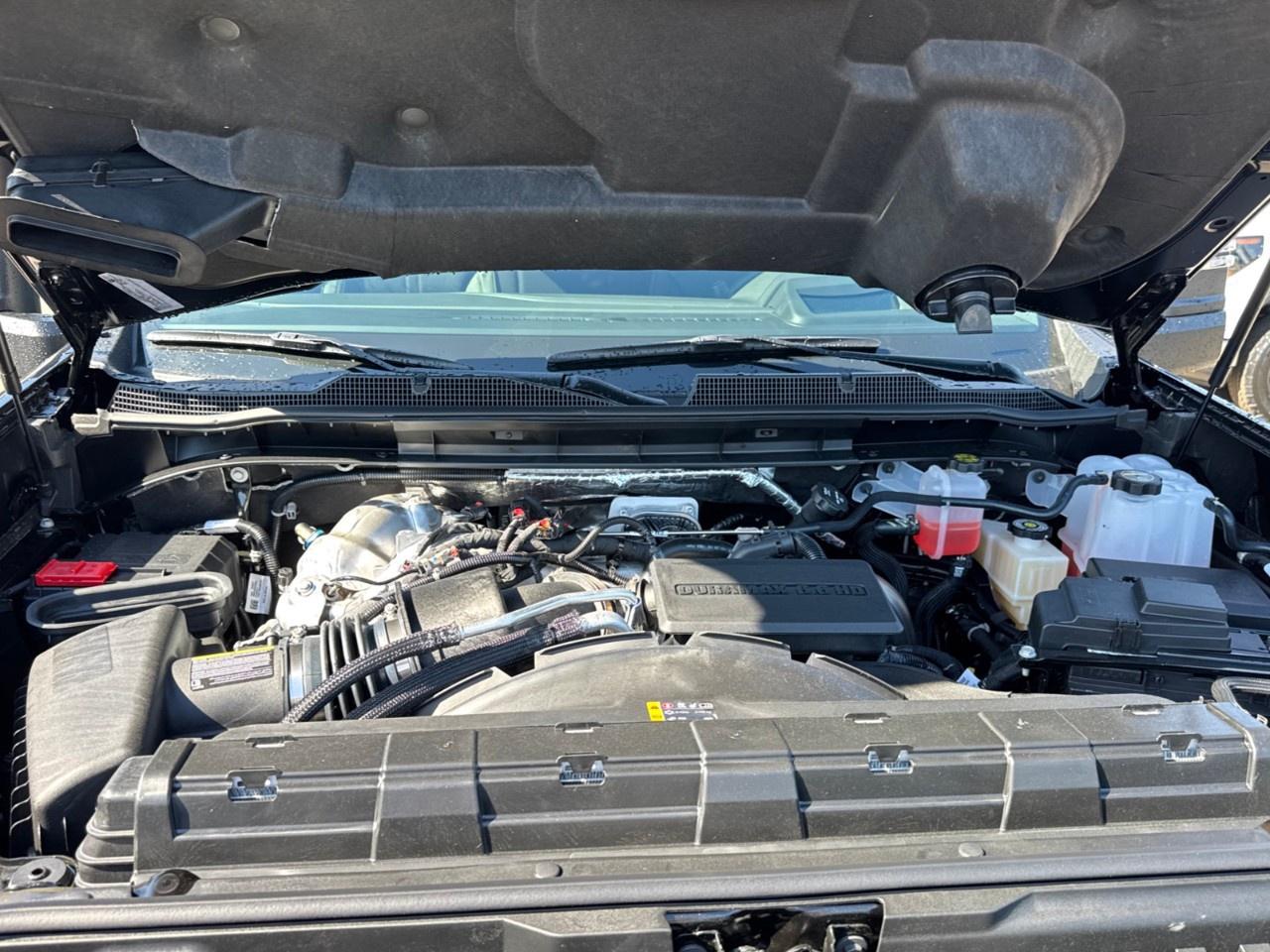 2026 Chevrolet Silverado 3500HD 4WD Crew Cab Standard Box High Country Photo