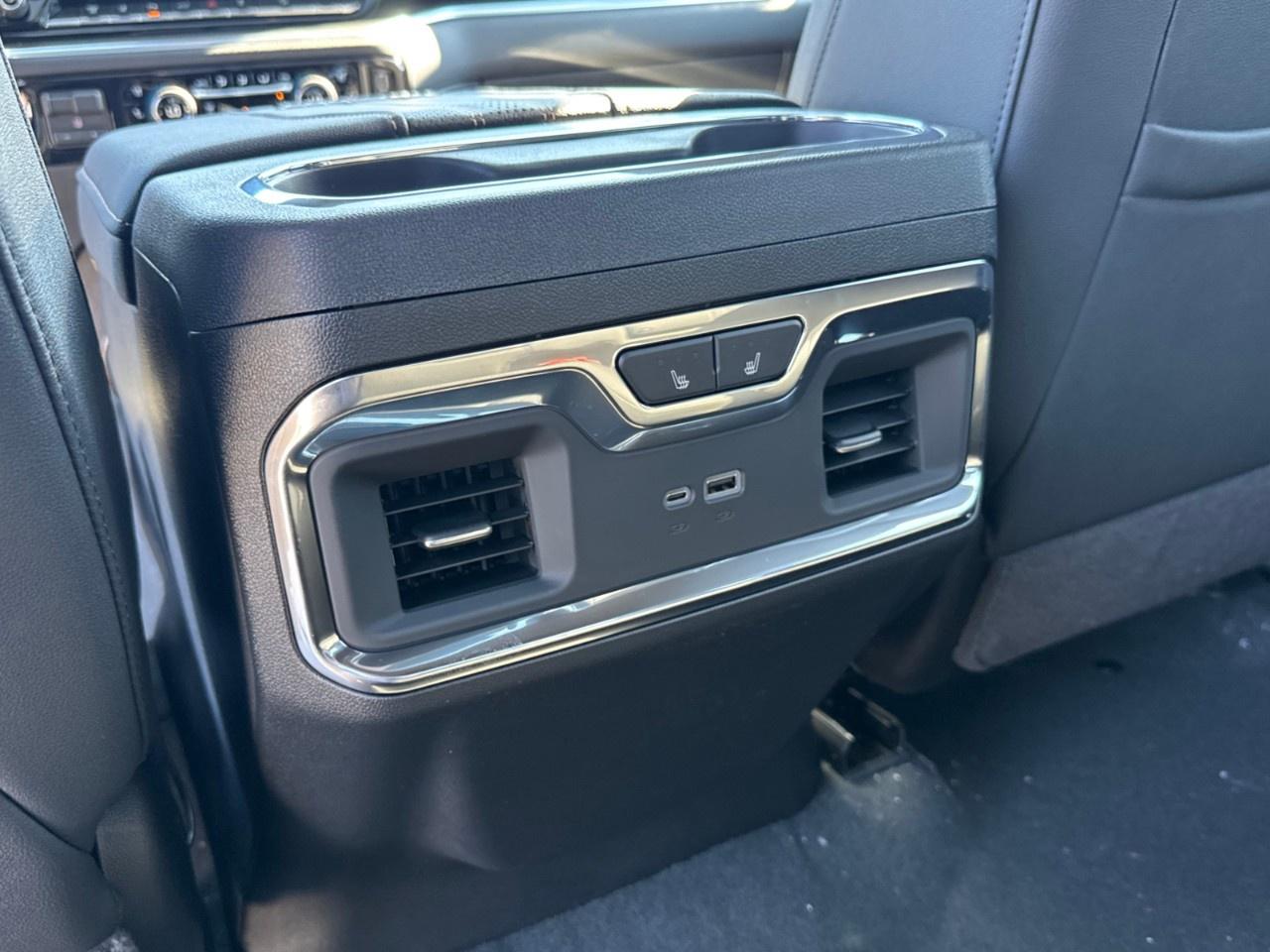 2026 Chevrolet Silverado 3500HD 4WD Crew Cab Standard Box High Country Photo