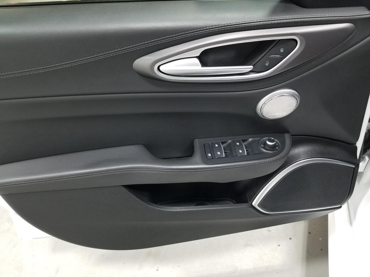 2022 Alfa Romeo Giulia Ti 4dr All-Wheel Drive Sedan Photo