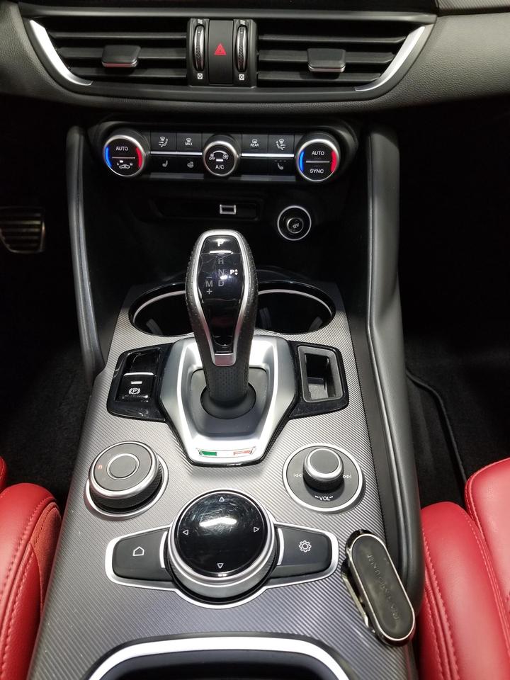 2022 Alfa Romeo Giulia Ti 4dr All-Wheel Drive Sedan Photo