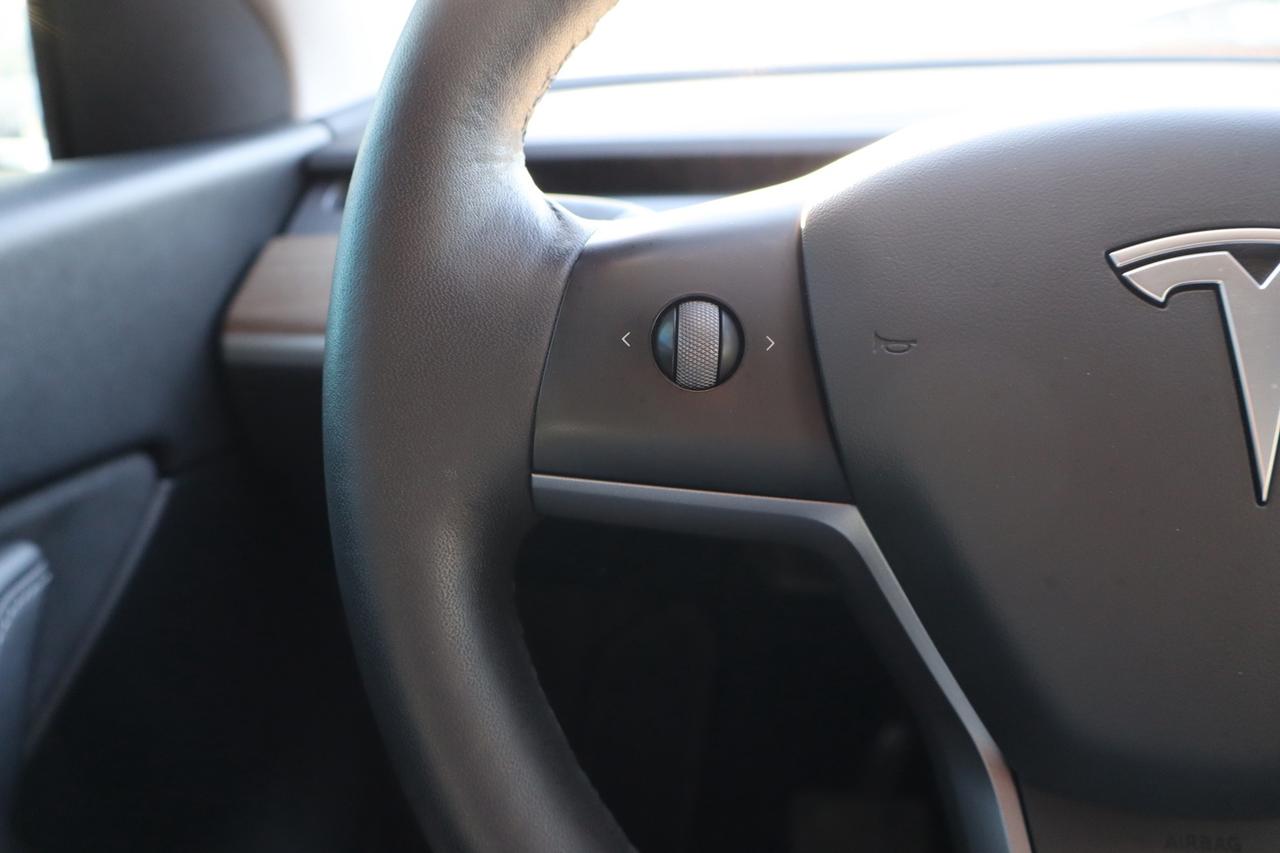 2021 Tesla Model Y Long Range   Dual Motor   No Accident   One Owner Photo