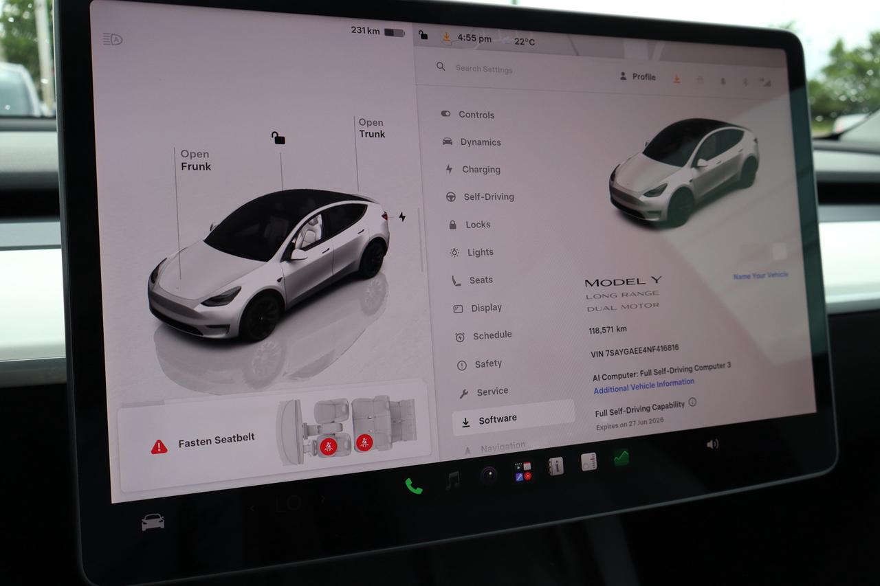 2022 Tesla Model Y Long Range AWD   Dual Motor   7 Passenger Photo