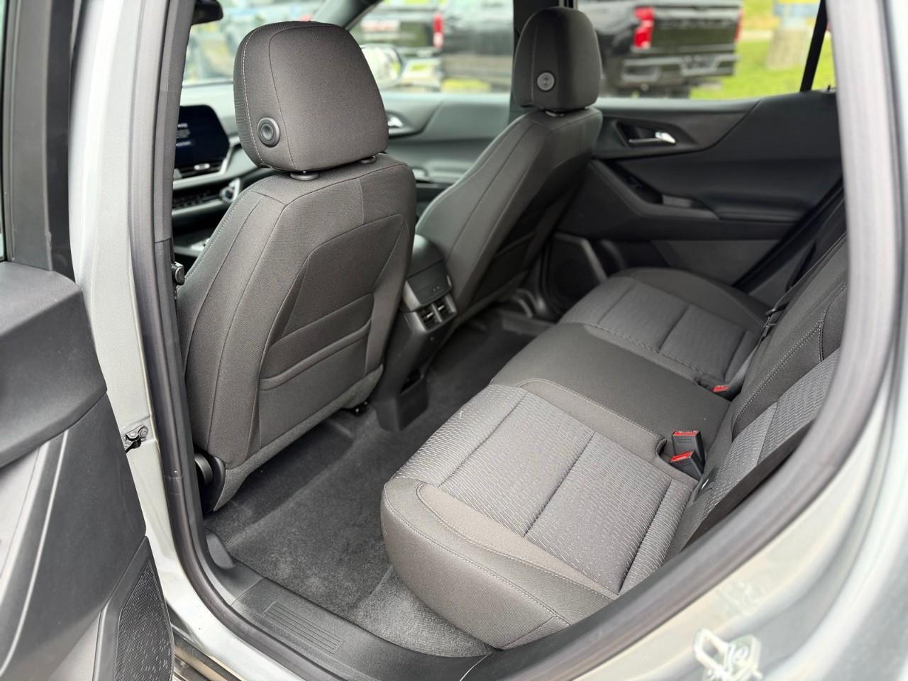 2026 Chevrolet Equinox LT 4dr Front-Wheel Drive Photo