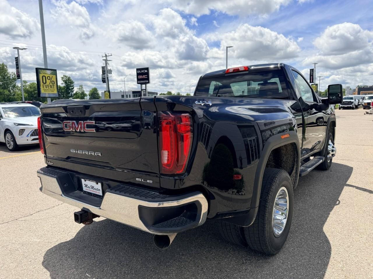 2022 GMC Sierra 3500HD 4WD Reg Cab 142  SLE Photo