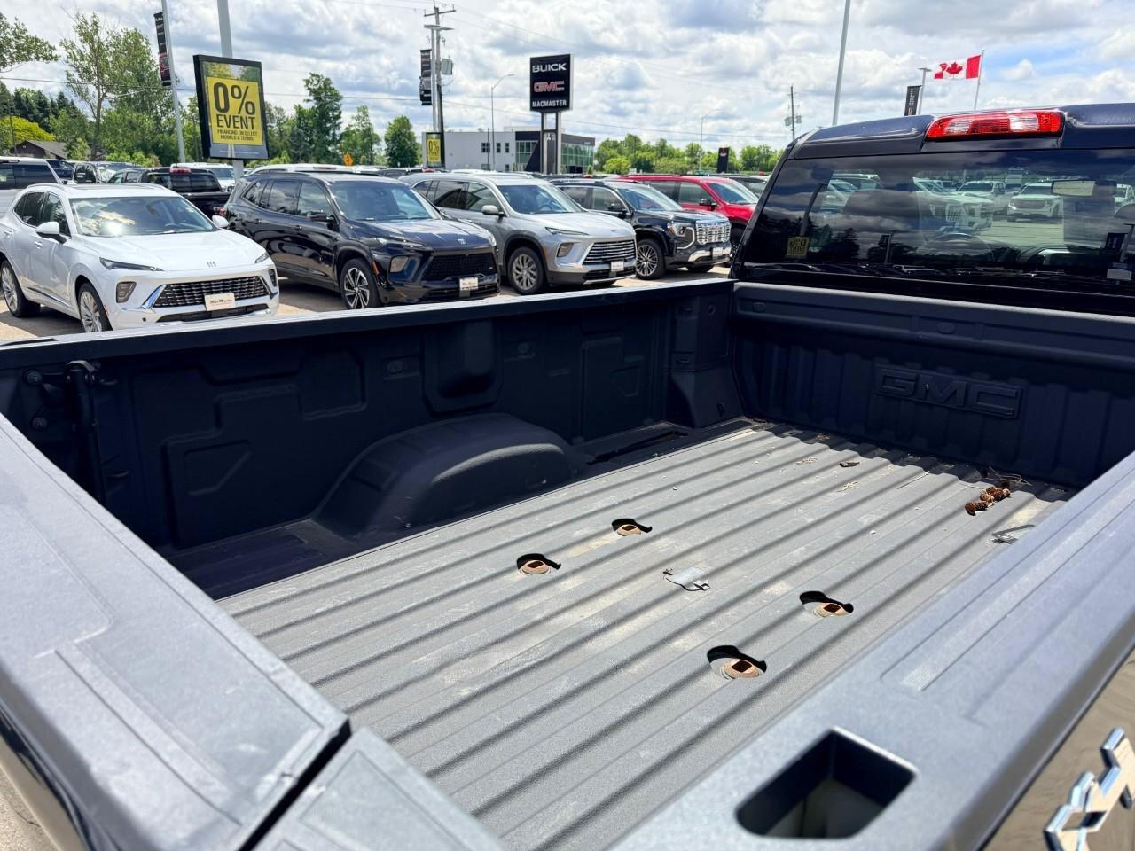 2022 GMC Sierra 3500HD 4WD Reg Cab 142  SLE Photo