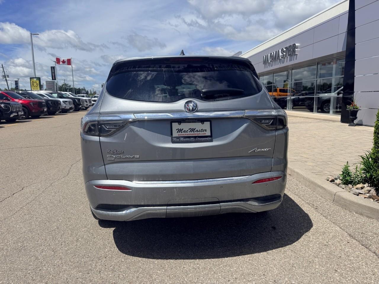 2024 Buick Enclave AWD 4dr Avenir Photo