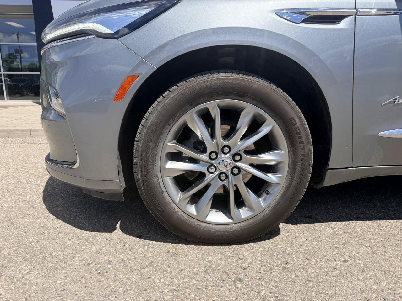 2024 Buick Enclave AWD 4dr Avenir Photo