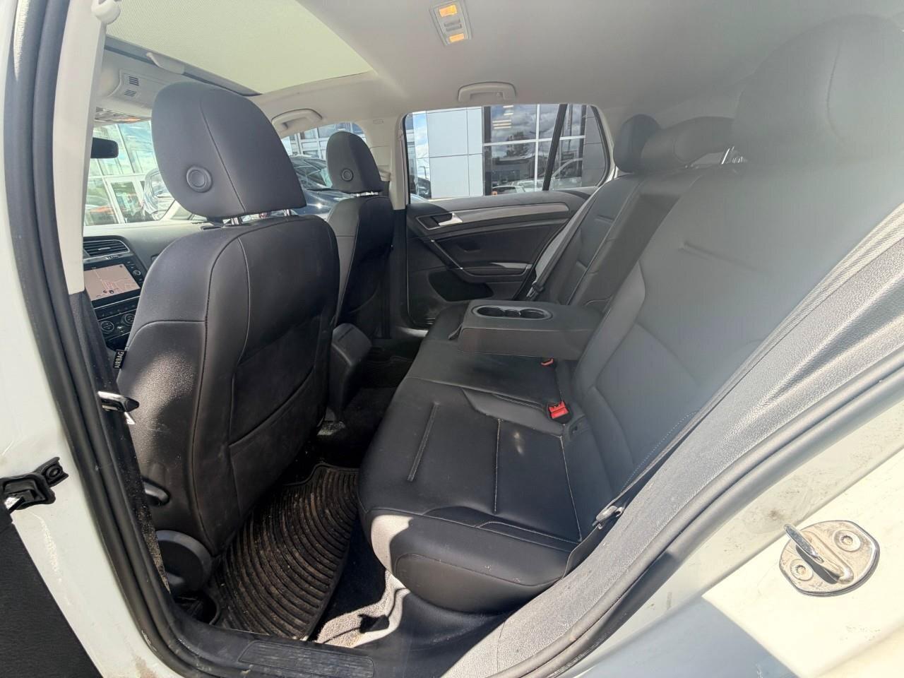 2021 Volkswagen Golf  Photo