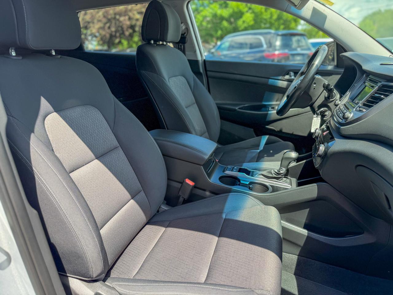 2017 Hyundai Tucson Premium/AWD/LOW KM/BSM/CAMERA/2.0L/HEATED SEATS Photo