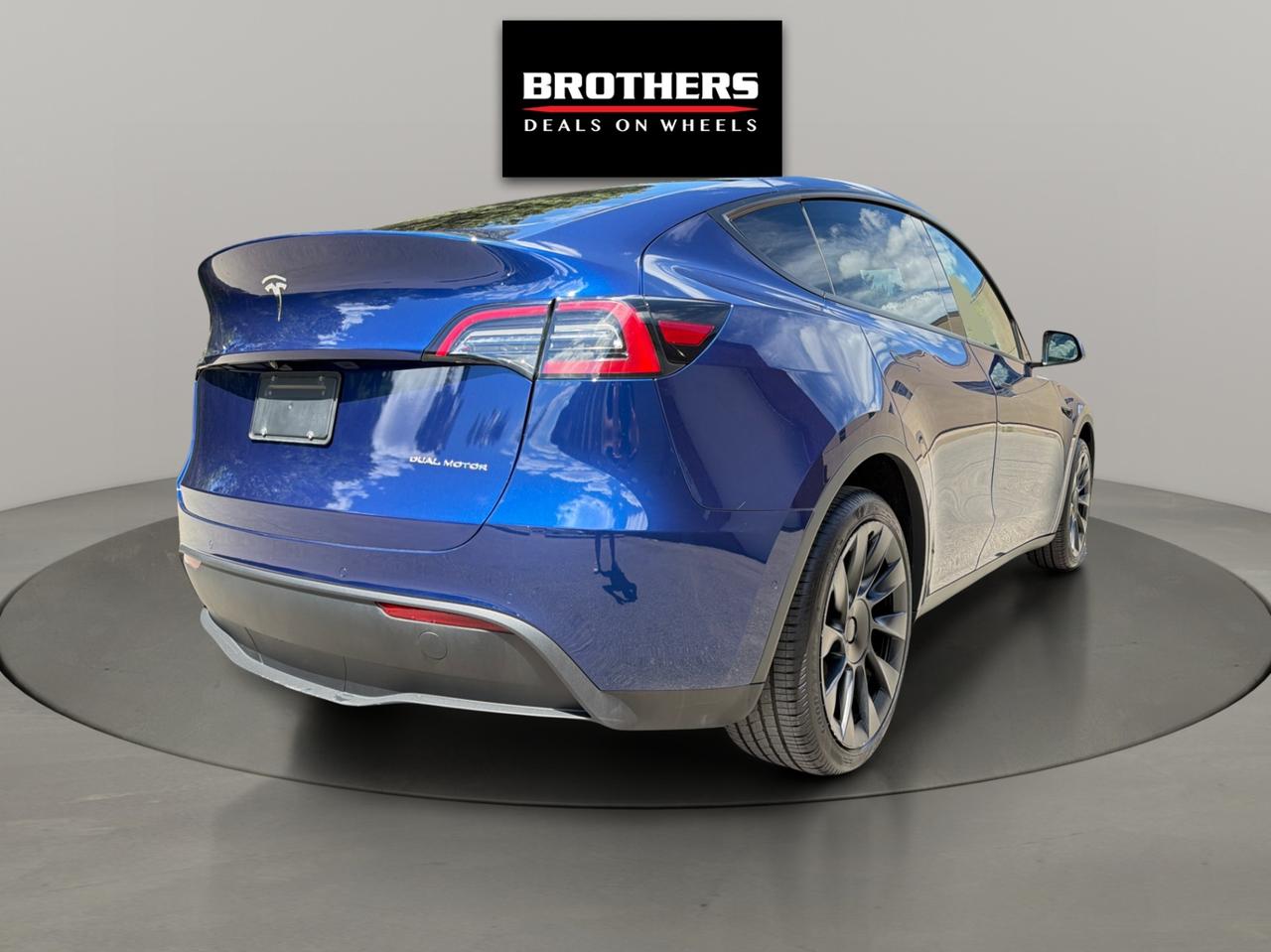 2022 Tesla Model Y Long Range AWD Photo
