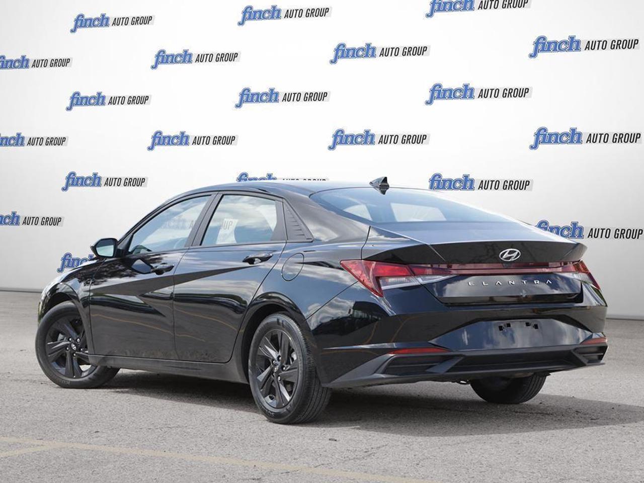 2022 Hyundai Elantra Preferred w/Sun & Tech Pkg 4dr Sedan Photo3