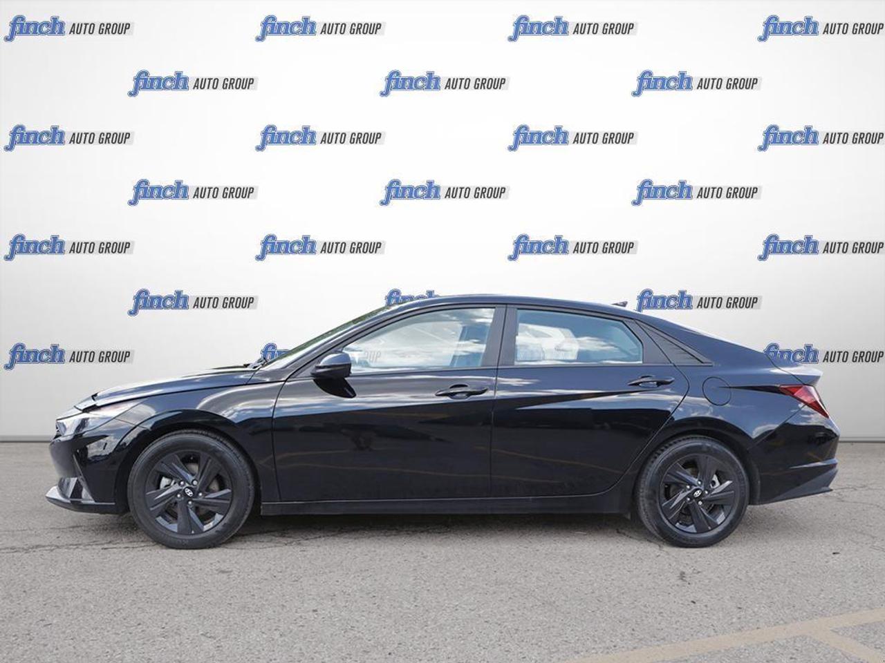 2022 Hyundai Elantra Preferred w/Sun & Tech Pkg 4dr Sedan Photo2