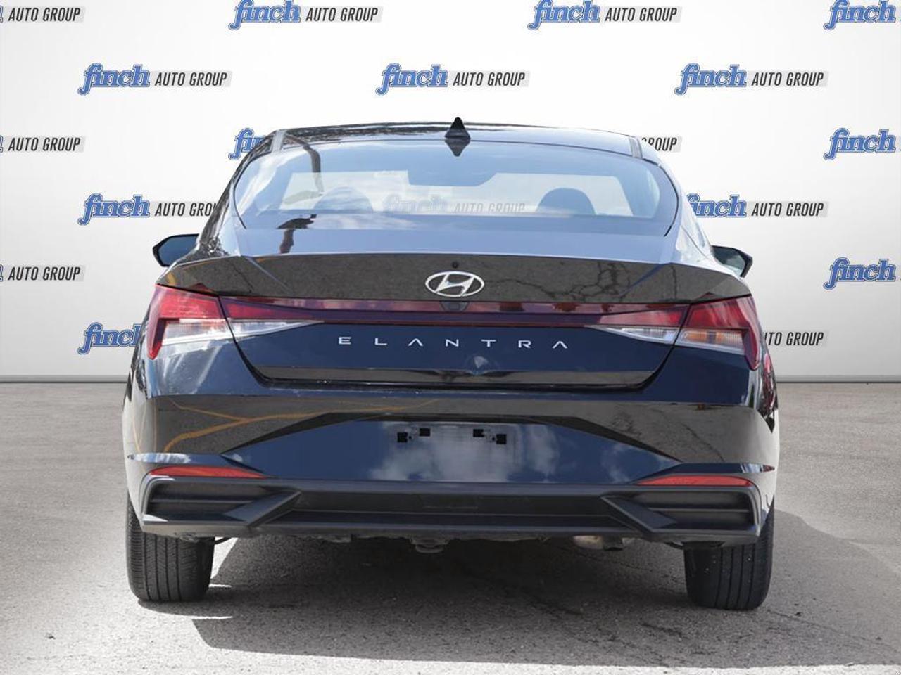 2022 Hyundai Elantra Preferred w/Sun & Tech Pkg 4dr Sedan Photo