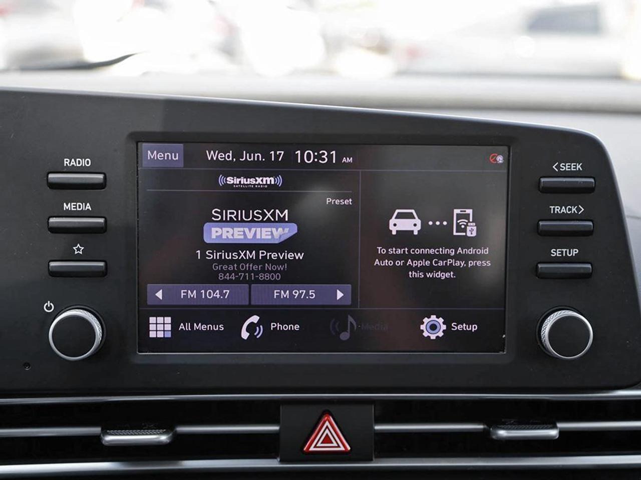 2022 Hyundai Elantra Preferred w/Sun & Tech Pkg 4dr Sedan Photo