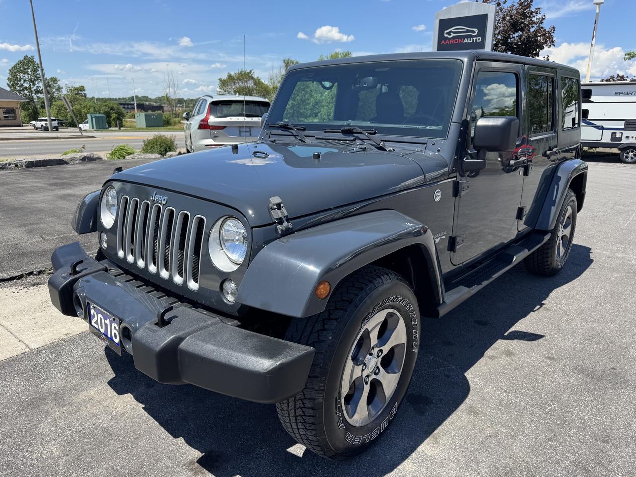 2016 Jeep WRANGLER UNLIMITED 4WD 4dr Sahara Photo
