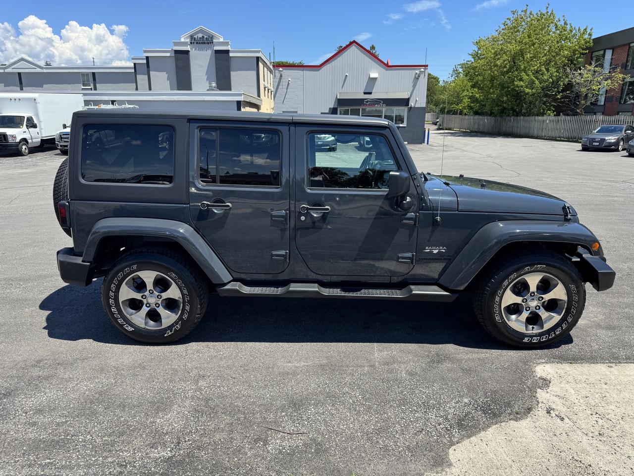 2016 Jeep WRANGLER UNLIMITED 4WD 4dr Sahara Photo
